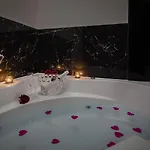 Top Rooms Апартаменты *