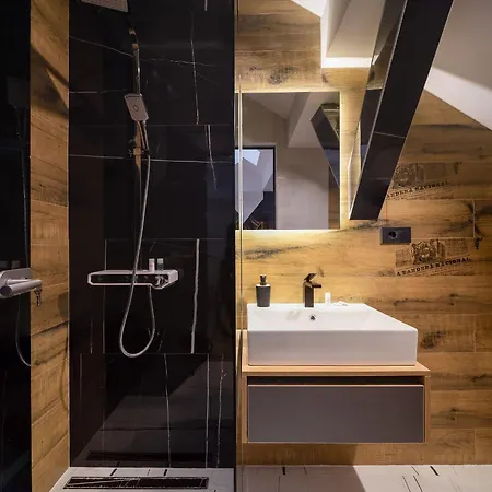 Top Rooms