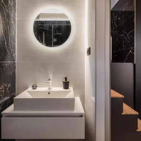 Top Rooms Apartman *