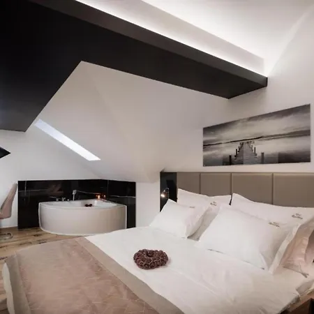 Top Rooms * ספליט