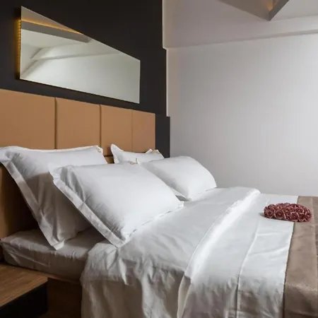 Top Rooms