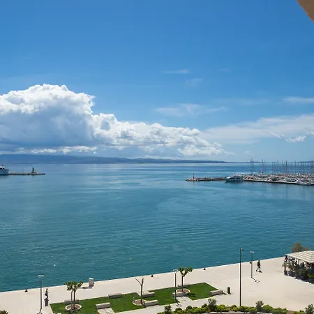 Apartament Top Rooms *