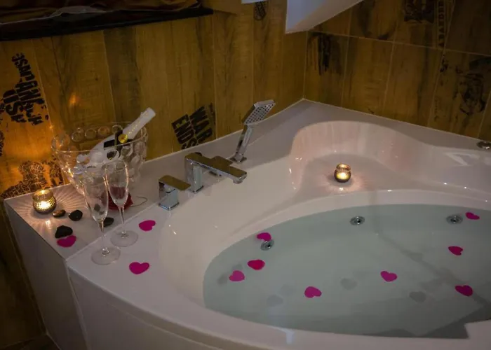 Apartment Top Rooms *