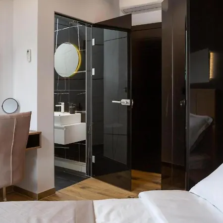 Top Rooms * Σπλιτ